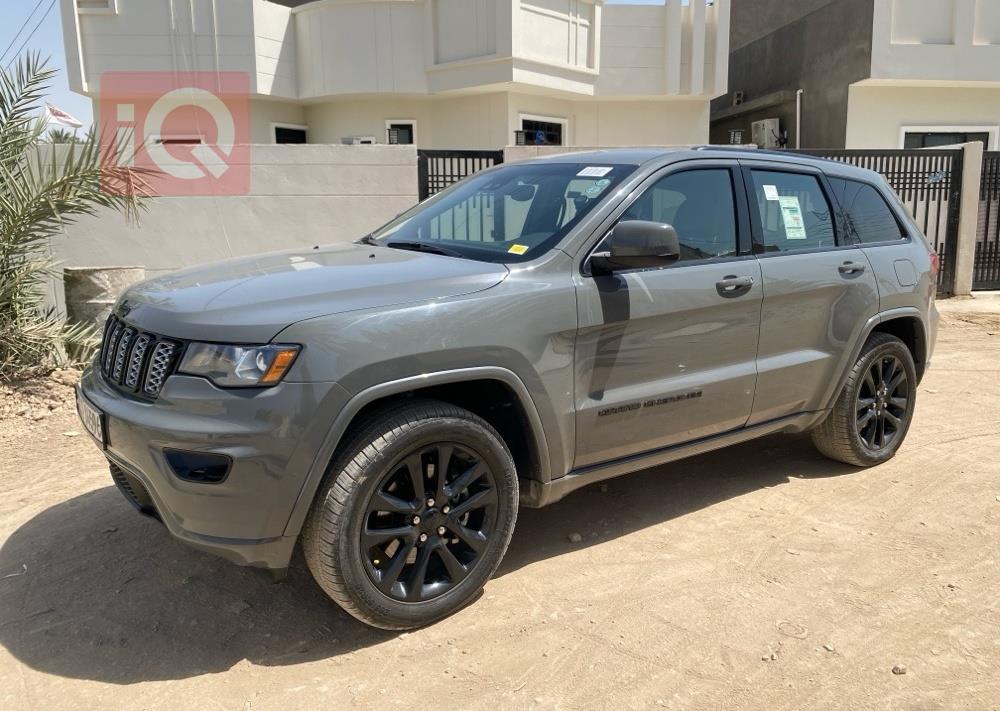 جيب جراند شيروكي